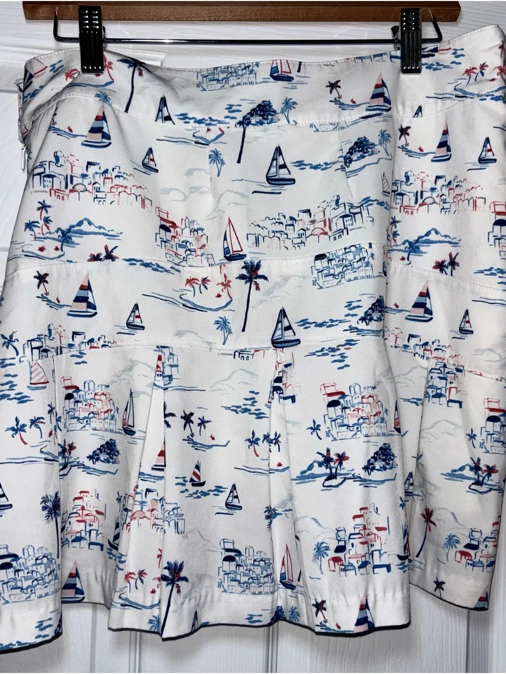 Izod White Shorts with Blue and Red Nautical Print